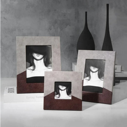 Decorbites™-Leder-Spleiß-Schreibtisch-Foto-Rahmen – Wohnaccessoire & Dekorationsgegenstand
