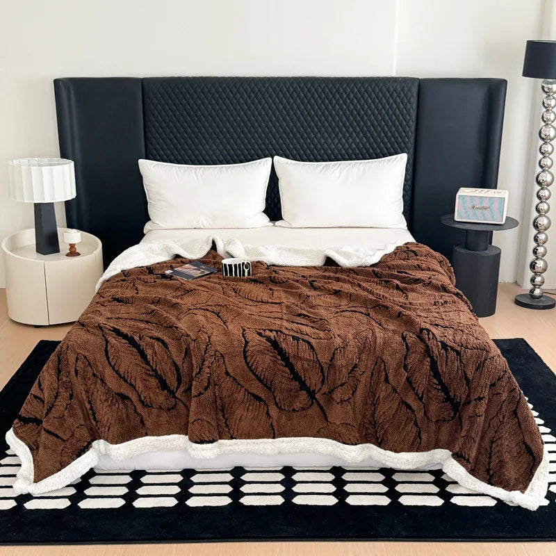 Decorbites™ Blatt-Jacquard-Doppel-Lagen-Flauschdecke für Sofa und Bett