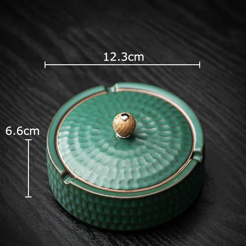 Decorbites™ Grüne Keramik-Aschenbecher mit Deckel - Winddicht mit Hammer-Muster - Raucherzubehör