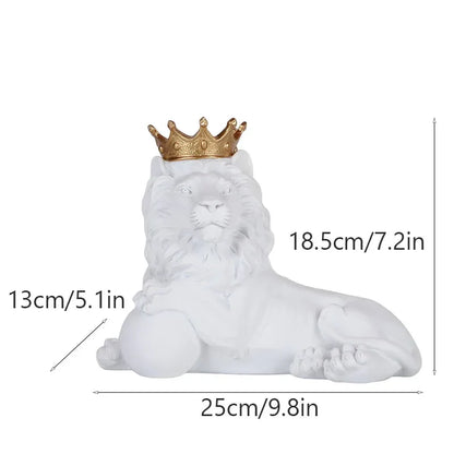 Decorbites™ Goldene Krone Löwenkönig Statue 17 cm Höhe Nordische Handwerkskunst Dekoration für Zuhause und Büro