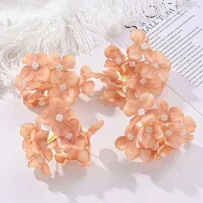 Decorbites™ Hortensienblüten: 30 Stk. 8 cm künstliche Blumen für Heimdekoration, Hochzeit, DIY-Kränze