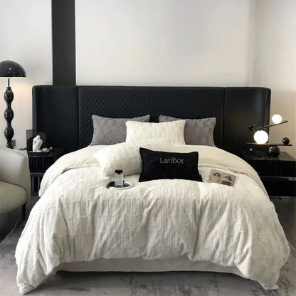 Decorbites™ Kuscheliges Kunstkaninchenfell-Bettwäsche-Set in Schwarz & Grau: Daunendecke, Laken, Kissenbezüge