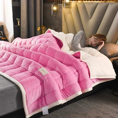 Decorbites™ Kuscheliges Flanell-Fleece-Lammwoll-Decke - 3 Lagen, warm & weich fürs Bett.