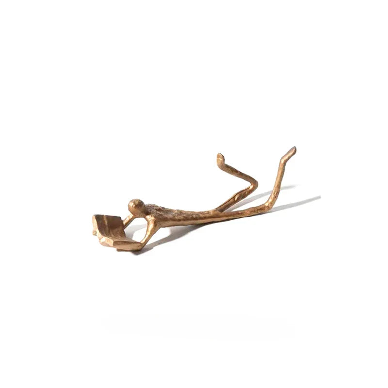 Decorbites™ Goldene Leser-Figur für die Heimdekoration