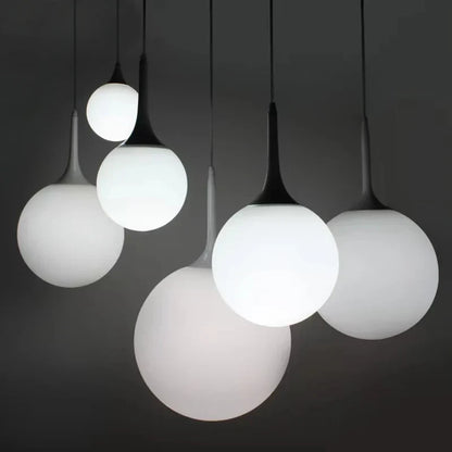 Decorbites™ Glas-Kugelleuchte – Moderne nordische LED-Beleuchtung für Wohnzimmer & Geschäft