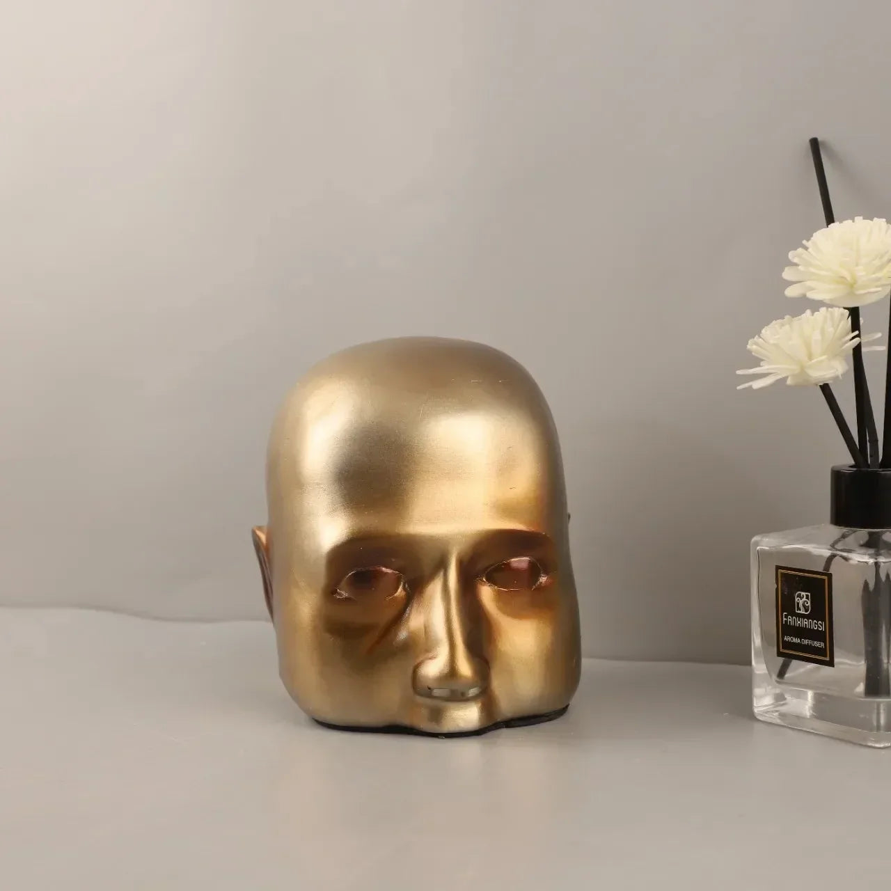 Decorbites™ Goldener Kopf Halbgesicht Harz-Skulptur Abstraktes Porträt Heimdekoration Figur