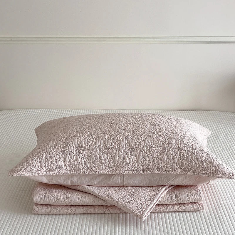 DecorBites™ Cotton Quilted Bedspread Set With Pillowcases