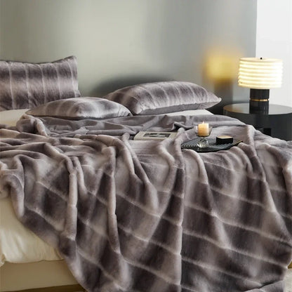 DecorBites™ Cozy Fleece Blanket for Warmth & Style