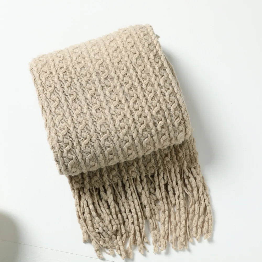 DecorBites™ Geometric Knit Sofa Blanket with Tassels
