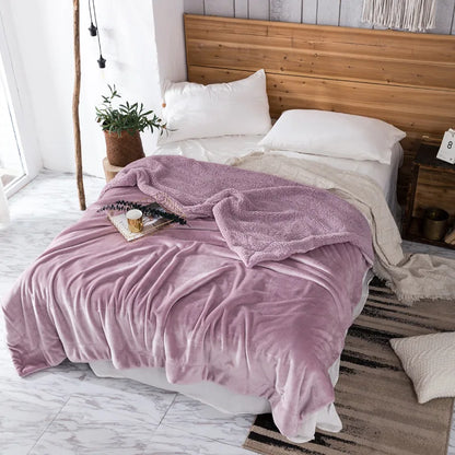 Decorbites™ Kuscheliges Plüschdecke: Weich, warm, leicht für Schlafzimmer & Sofa ganzjährig