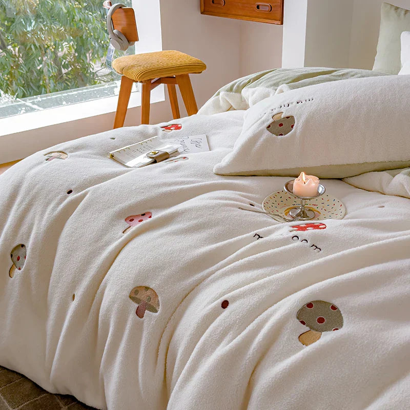 Decorbites™ Bestickte Kaschmir-Winter-Daunenbettwäsche-Set | Königsgröße Warmes Bettzeug & Bettbezug
