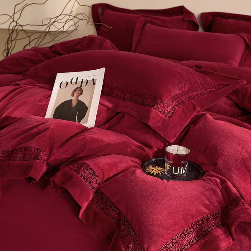Decorbites™ Kuscheliges Samt-Spitzen-Bettwäsche-Set: Daunendeckelbezug, Laken, Kissenbezüge – 4 Teile warm & stilvoll