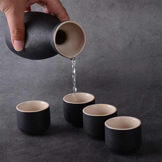 Decorbites™ Japanisches Keramisches Sake-Set – Traditionelle Trinkgefäße-Handwerkskunst