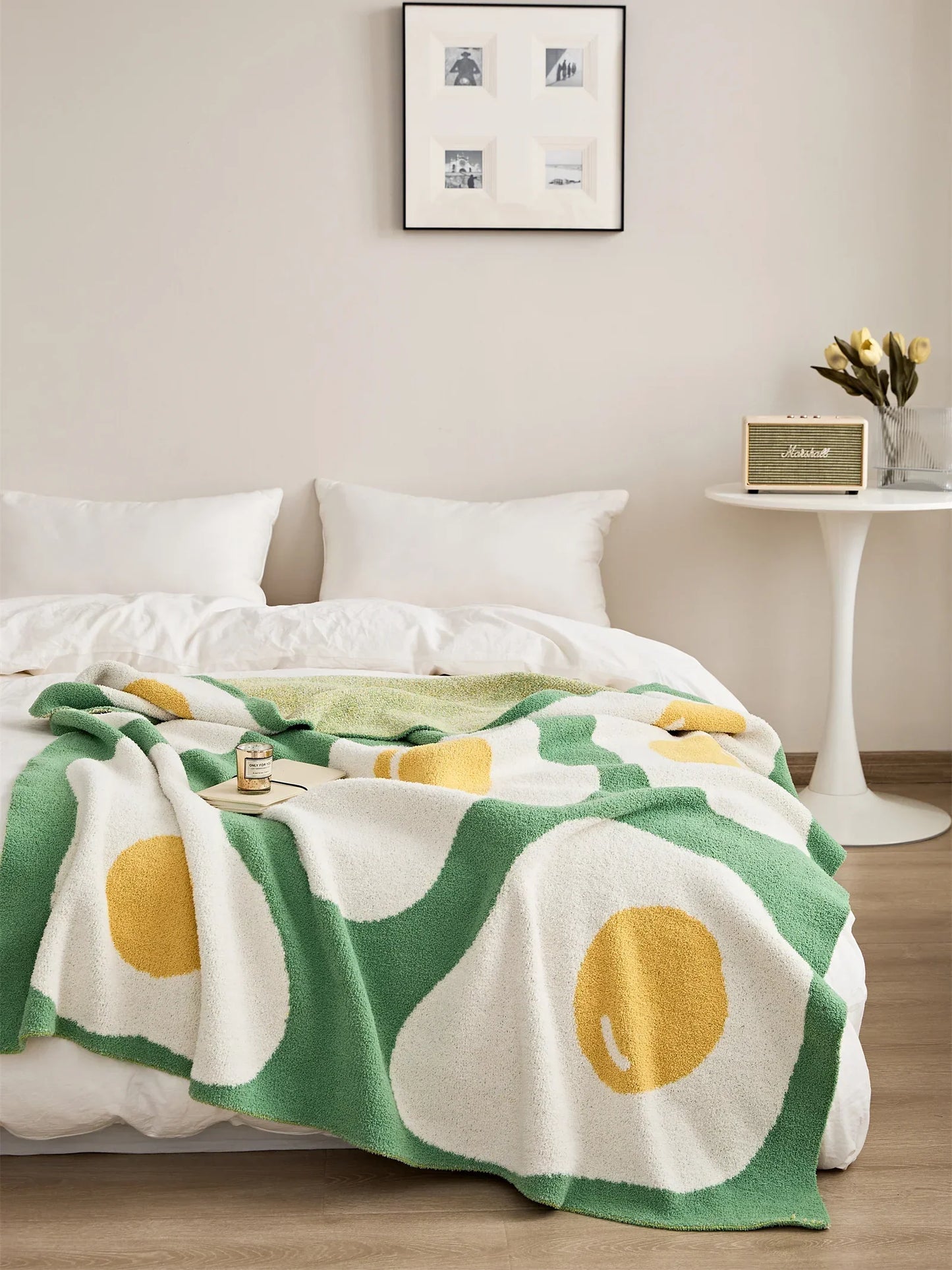 Decorbites™ Süße pochiertes Ei Kuscheldecke - Kawaii gebratenes Ei Muster gemütliche Strickdecke für Wohnzimmer und Schlafzimmer