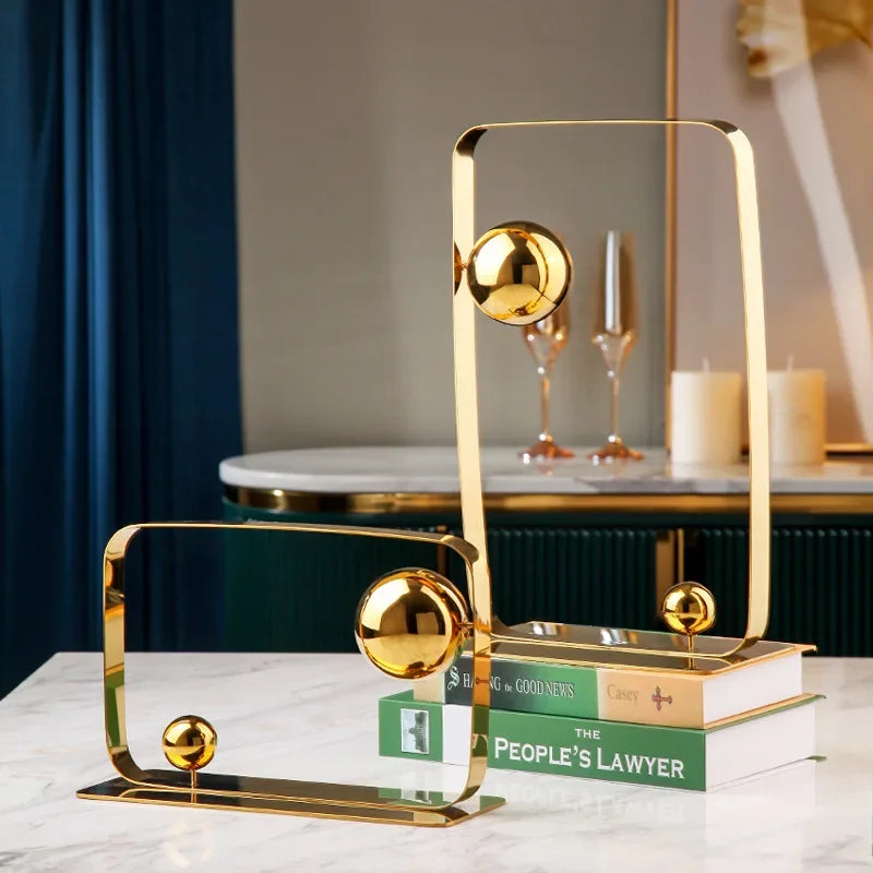 Decorbites™ Goldener Ball-Würfel Edelstahl-Skulptur – Wohnungsdekorationsornament
