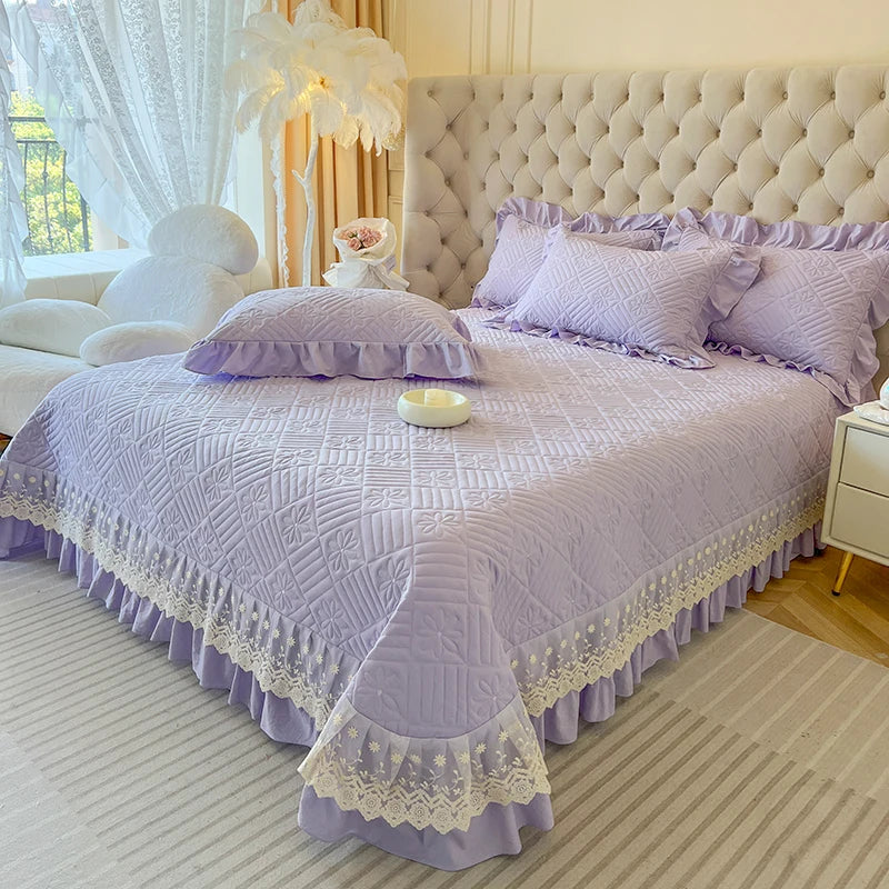 Quilted Bedspread Pillow Set
