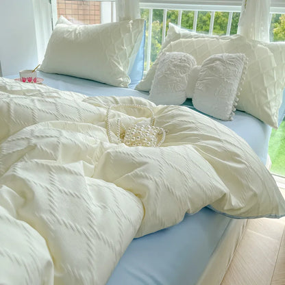 DecorBites™ Diamond Jacquard Duvet Cover, Skin-Friendly & Breathable for All Seasons