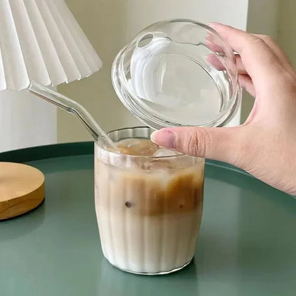 Decorbites™ Glasbecher mit Deckel, Trinkhalm und pinker Fliege: Süß, einfach, hochwertiger Kaffeebecher