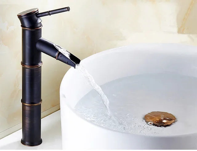 Decorbites™ Schwarze Bronze Wasserfallarmatur Bambus Badezimmer Waschtischarmatur Hoher Bogen Mischer