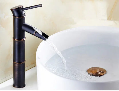 Decorbites™ Schwarze Bronze Wasserfallarmatur Bambus Badezimmer Waschtischarmatur Hoher Bogen Mischer
