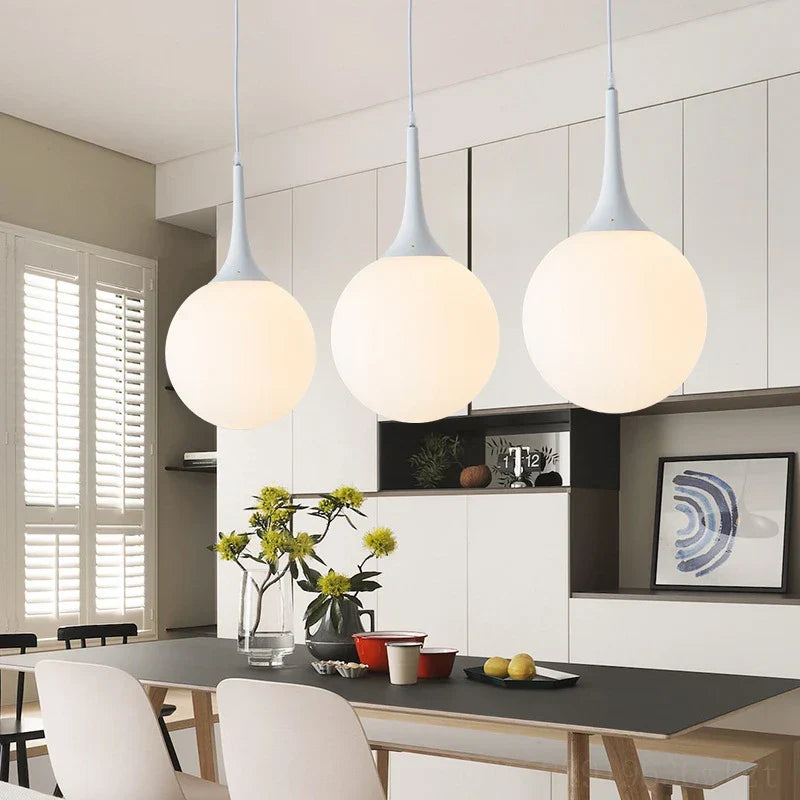 Decorbites™ Glas-Kugeln-LED-Hängeleuchten für modernes Wohnzimmer, schwarze/weiße Hornarmaturen