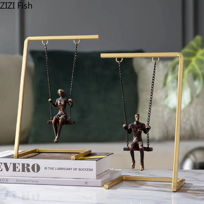 Decorbites™ Goldener Schaukel-Metallskulptur Schreibtisch-Dekoration - Moderne Heimdekoration