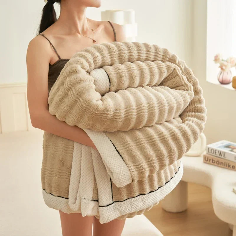 Decorbites™ Kuscheliges Hasen-Plüschdecke: Weiche gestreifte warme Sofawurfdecke, saugfähige atmungsaktive Nickerchen-Decke