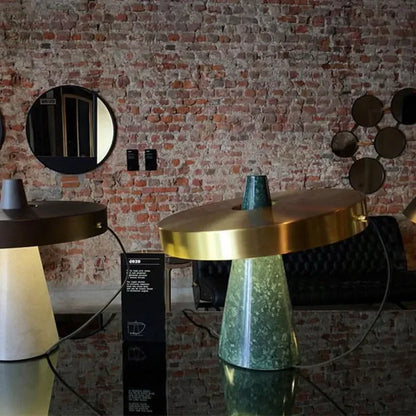 Decorbites™ Grüner Marmor-Tischleuchte: Elegante europäische Metallbeleuchtung für Vintage-Wohnzimmer