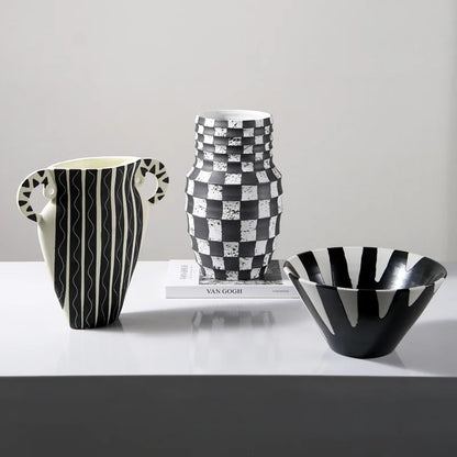 Decorbites™ Schwarzes Karo Geometrisches Gestreiftes Keramikvasen - Handgefertigter Blumenarrangement-Topf