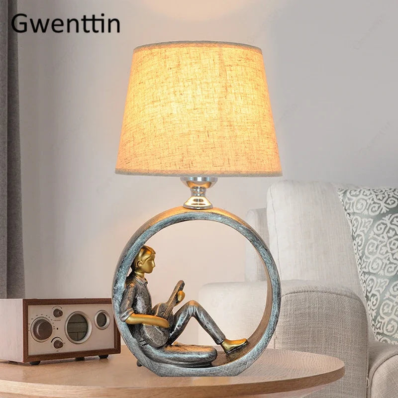 Decorbites™ Gitarrenmädchen-Tischleuchte für Schlafzimmer und Schreibtisch - Nordisches Wohnaccessoire