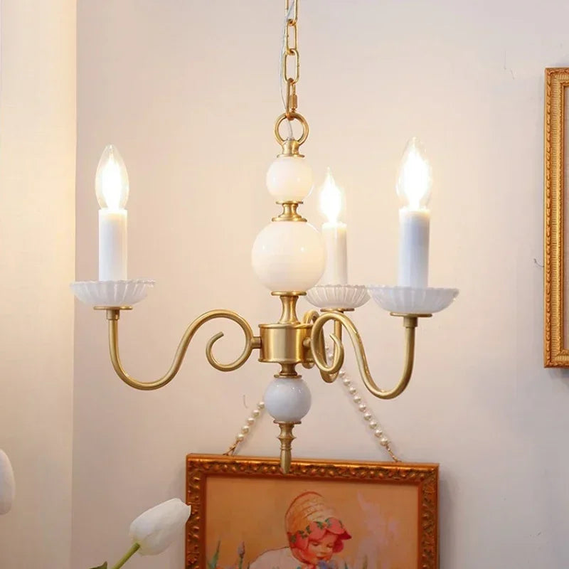 Decorbites™ Sahneweiße LED-Kronleuchter, Retro-Kupfer-Hängeleuchte für die Einrichtung des Hauses