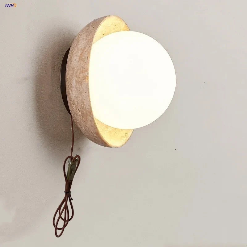 Decorbites™ LED-Wandleuchte: Nordisches modernes Design mit weißem Glas und gelbem Travertin-Holz