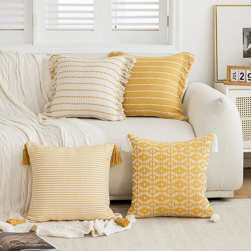 Decorbites™ Geometrisches Tufting-Kissenbezug mit Häkelquasten – Nordisches Gelbes Gestreiftes Kissenbezug