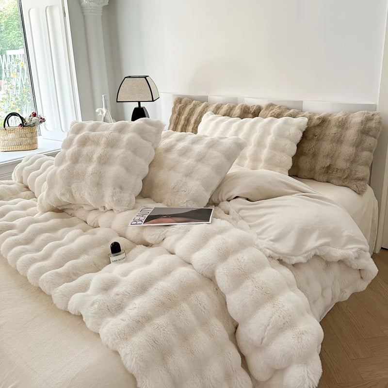 Decorbites™ Deluxe Kunstkaninchenfell-Bettwäsche-Set: Weiches Samt, Plüschige Wärme für den Winter