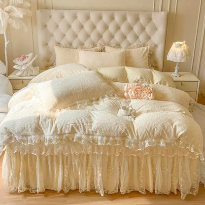 Decorbites™ Spitzen-Prinzessin-Bettwäsche-Set mit Samt-Bettrock & Steppdeckenbezug