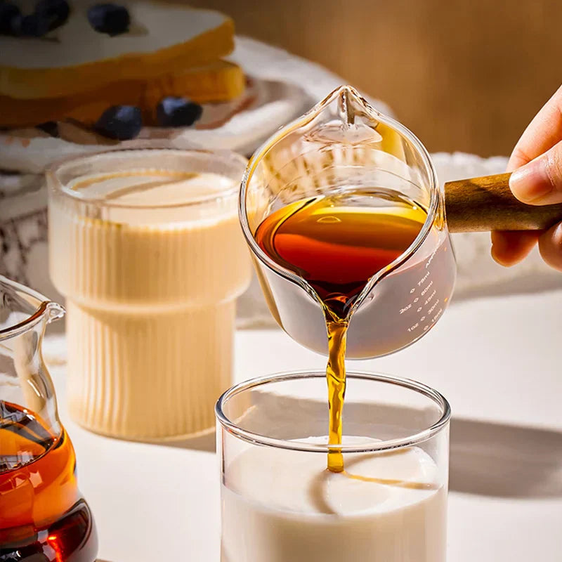 Decorbites™ Glas-Espresso-Messbecher mit Holzgriff, transparenter Milchkrug