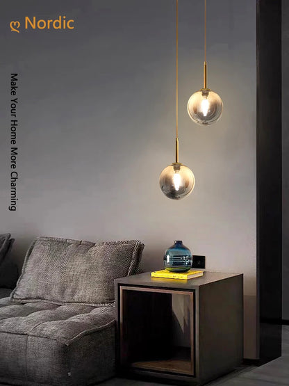 Nordische Glas-Kugelleuchten Pendellampen Spannung 110V 220V Heimdekoration Esszimmer Schlafzimmer Nachttisch Eck-Hängeleuchten für die Decke