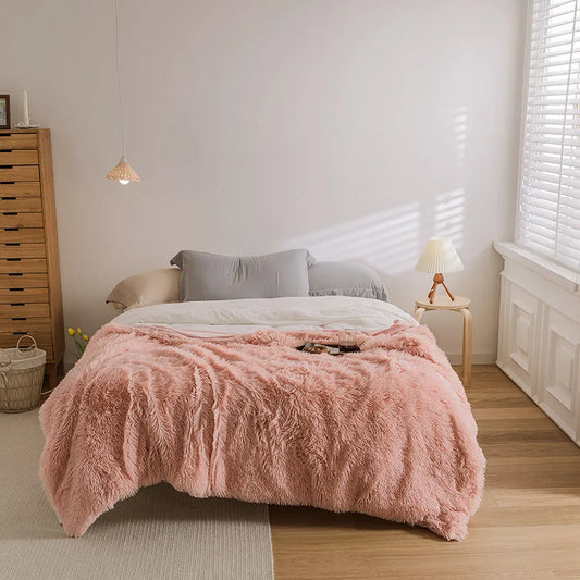 DecorBites™ Cozy Faux Fur Throw Blanket for All Seasons