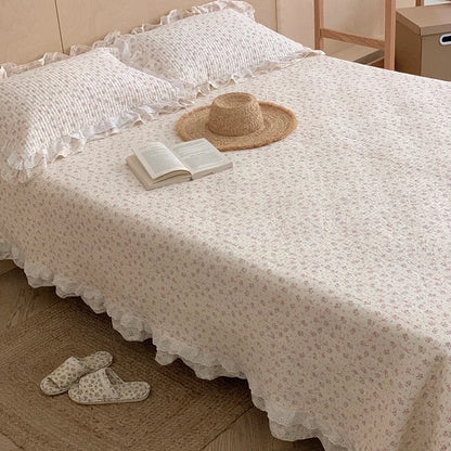 Decorbites™ Koreanische Prinzessin Floral-Spitze Rüschen-Bettüberwurf-Set mit 100% Baumwollsteppung