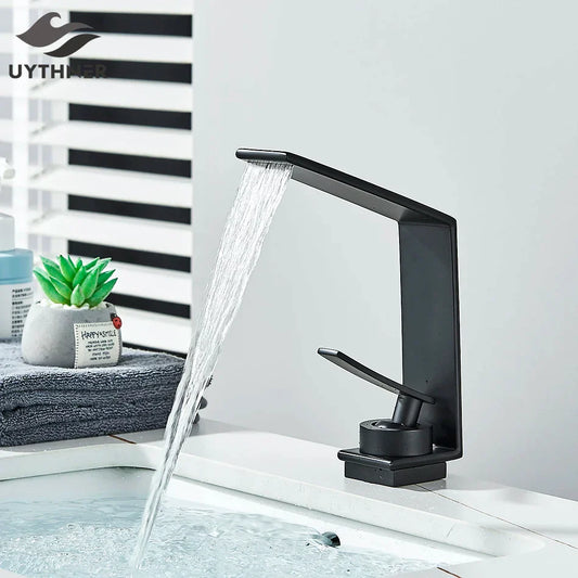 Decorbites™ Waschtischarmatur: Badezimmer-Waschbeckenmischer für heißes und kaltes Wasser.