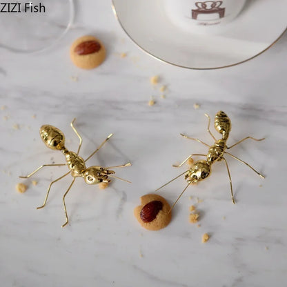 Decorbites™ Goldener Schmetterling Ameise Miniatur-Figur Schreibtisch-Dekoration Kunstwerk Dekor
