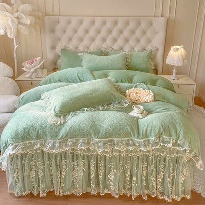Decorbites™ Spitzen-Prinzessin-Bettwäsche-Set mit Samt-Bettrock & Steppdeckenbezug