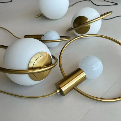 Decorbites™ Goldener Ring-Glasball-Hängeleuchte für Schlafzimmer und Wohnzimmer.