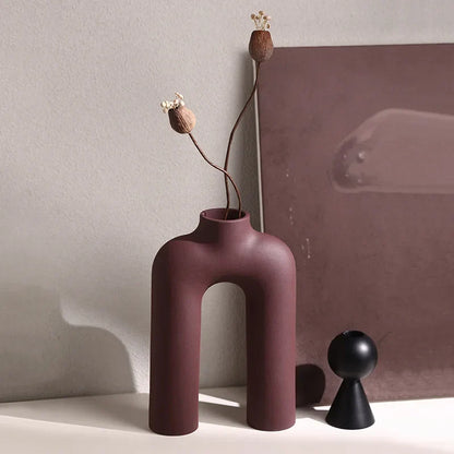 Decorbites™ Geometrische Keramikvase: Ausgehöhlte Buchstaben Blumenarrangement Wohnraumausstattung