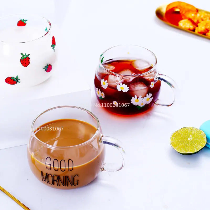 Decorbites™ Süße Brief-Glasbecher, 380ml: Erdbeerentee-Kaffee-Tasse, Frühstücks-Milch-Getränkeutensil