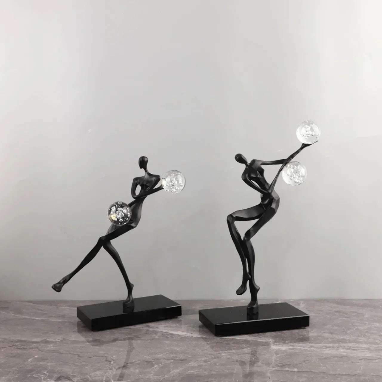 Decorbites™ Goldener Mann Tanzende Kristallkugel Akrobatik-Skulptur-Figur zur Heimdekoration