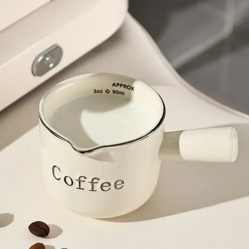 Decorbites™ Espressomaßbecher mit Skala, Milchkanne und Latte-Mixer