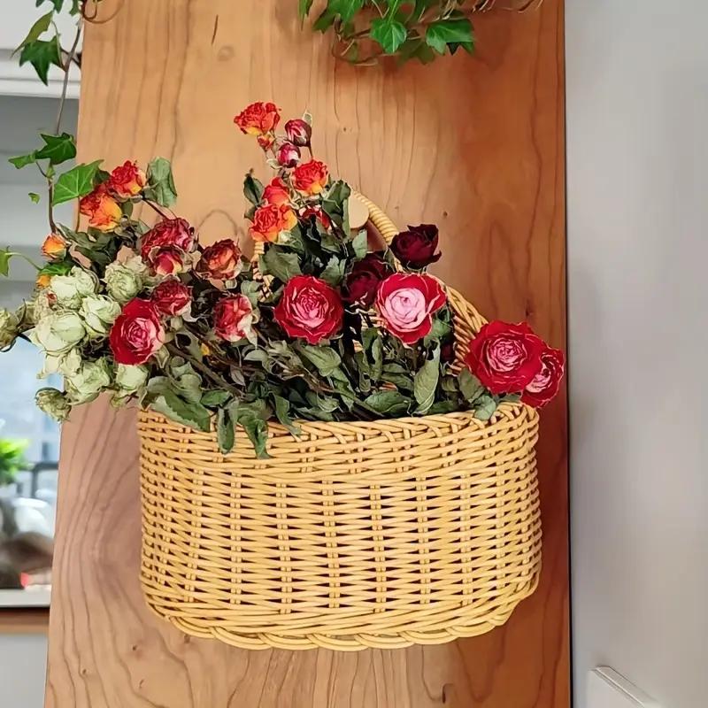 Dreiteiliges Set aus Imitationsrattan Wandmontage-Wandkörben und Kunststoffgeflochtenen Aufhängekörben