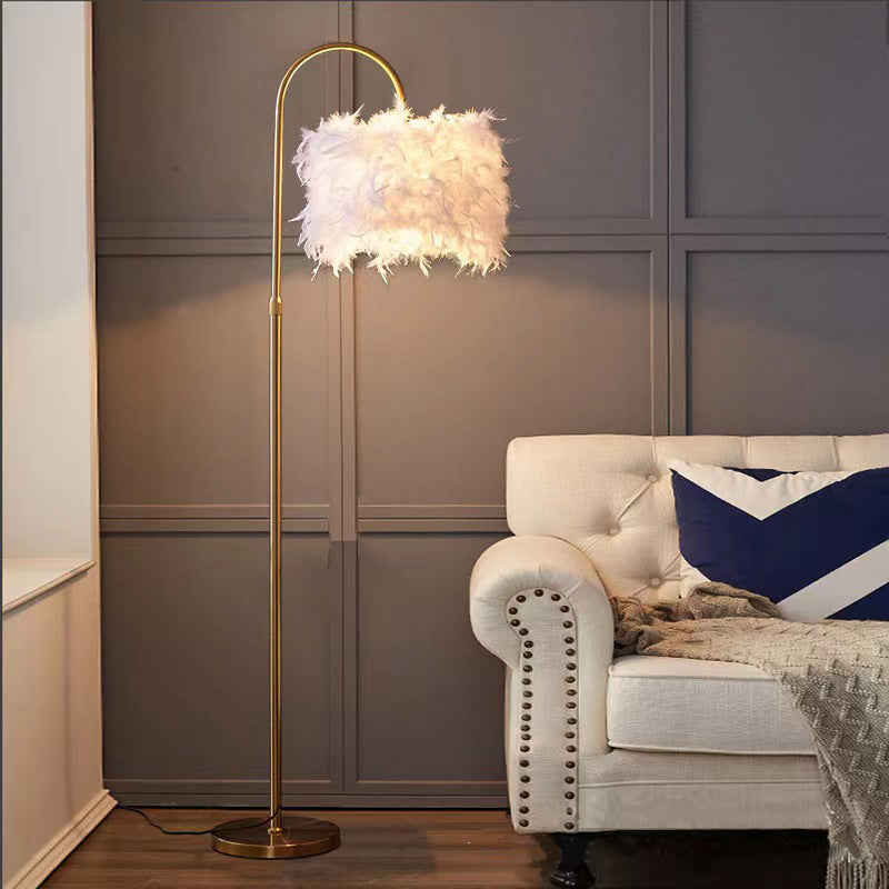 LED-Weiße Feder-Gold Dekorative Gebogene Stehlampe