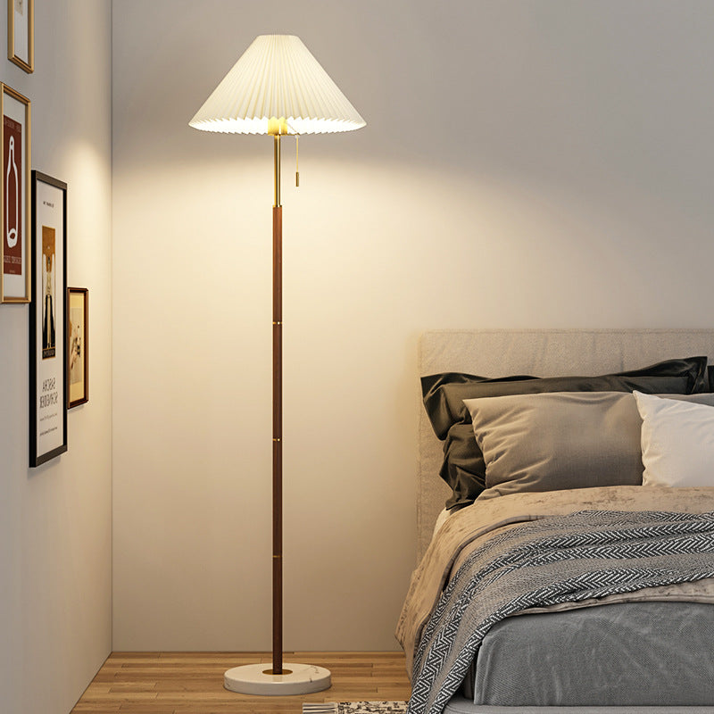 Retro Leichtluxus Holzmaserung Einfache Falten Stehlampe Schlafzimmer Nachttisch Sofa Arbeitszimmer Stehlampe